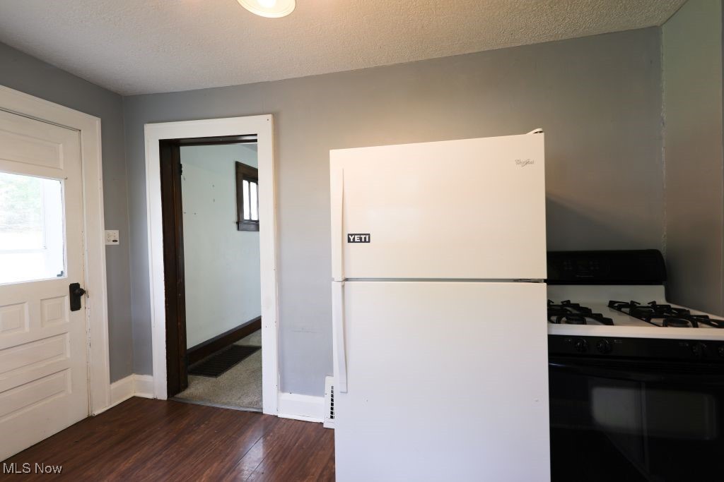 366 W 8th Street, Salem, Ohio image 15