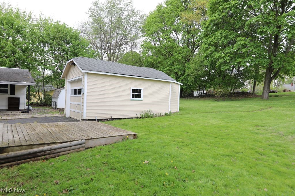 366 W 8th Street, Salem, Ohio image 8