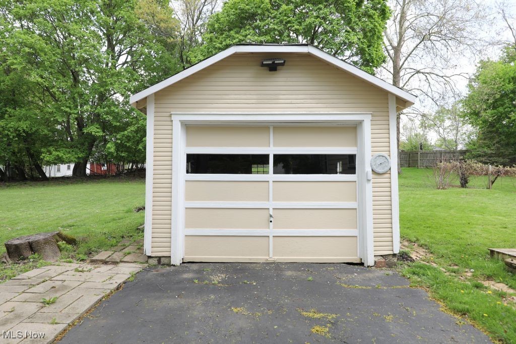 366 W 8th Street, Salem, Ohio image 7