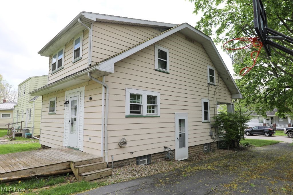 366 W 8th Street, Salem, Ohio image 4