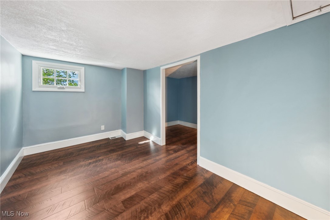 6813 W Clinton Avenue, Cleveland, Ohio image 29