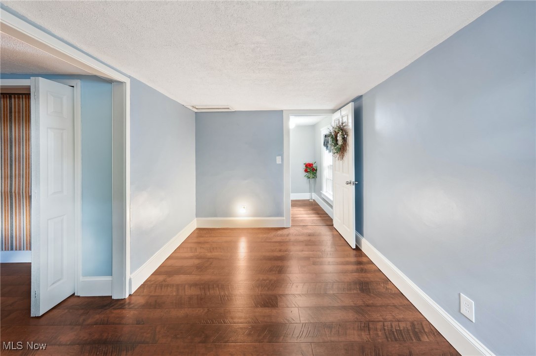 6813 W Clinton Avenue, Cleveland, Ohio image 32