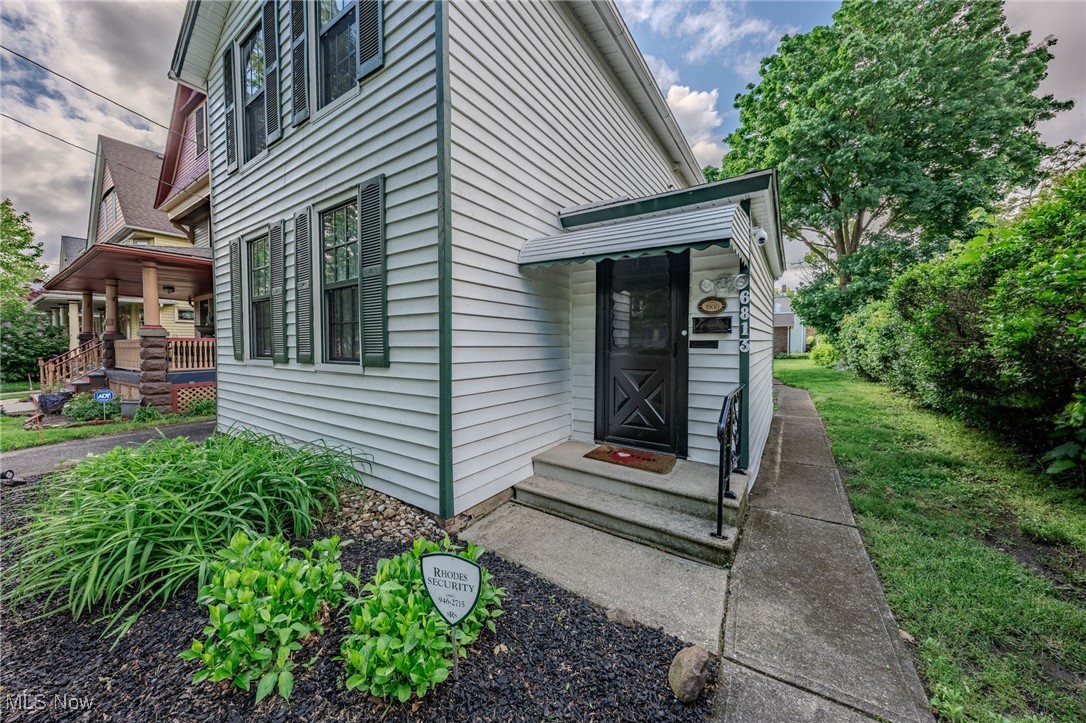 6813 W Clinton Avenue, Cleveland, Ohio image 39