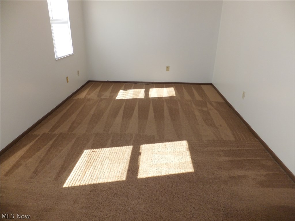 Dawncliff 04 - Residential Income