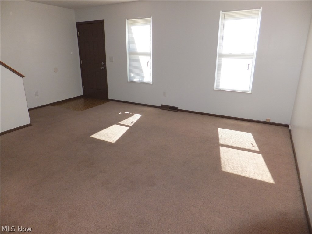 Dawncliff 04 - Residential Income