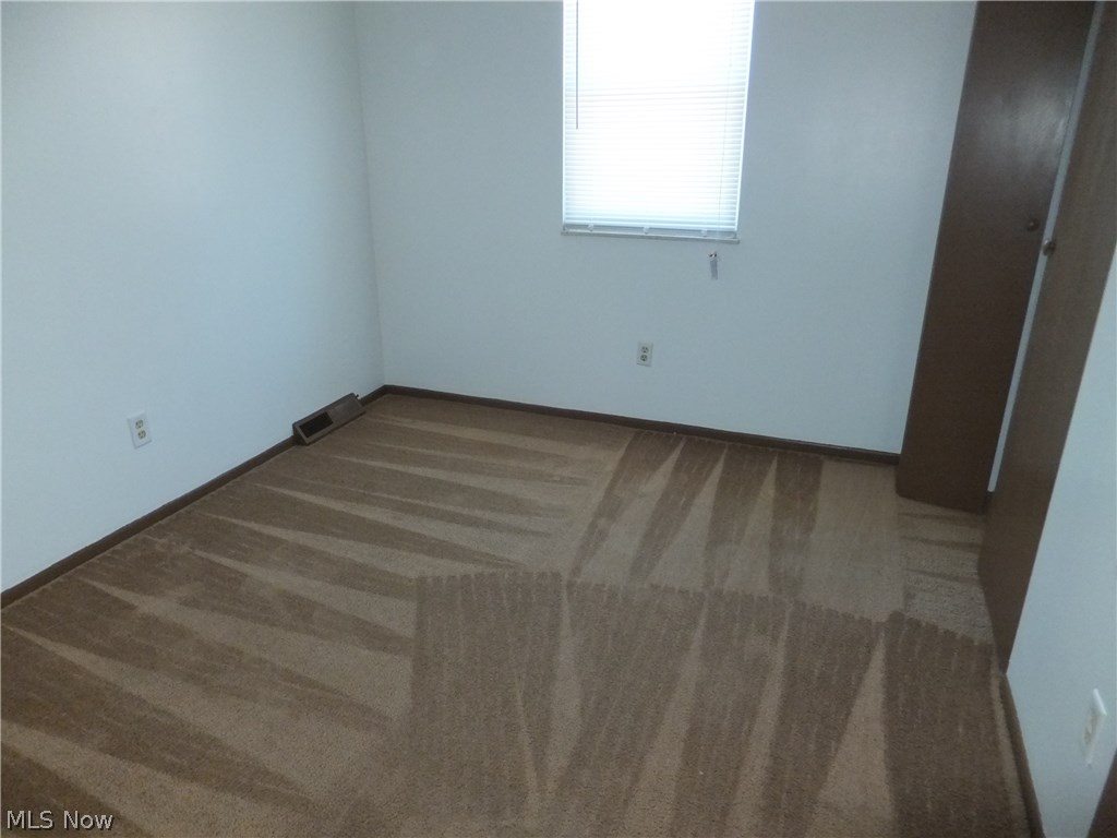 Dawncliff 04 - Residential Income