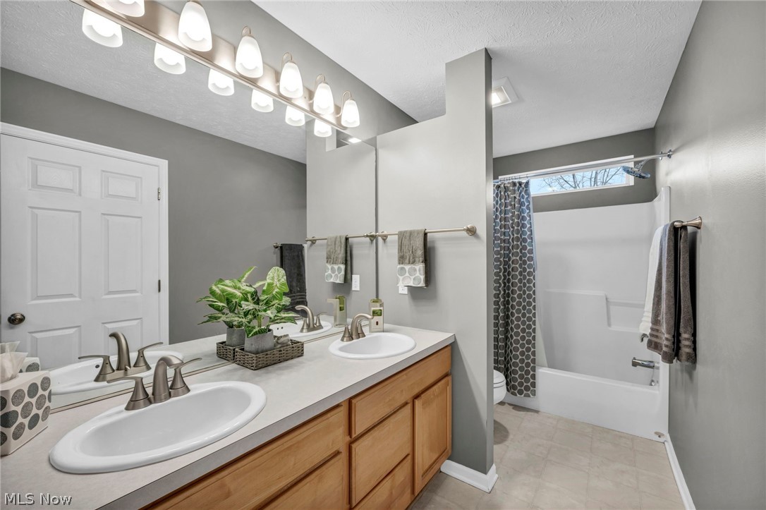 Westbury Place Ph 01 - Residential