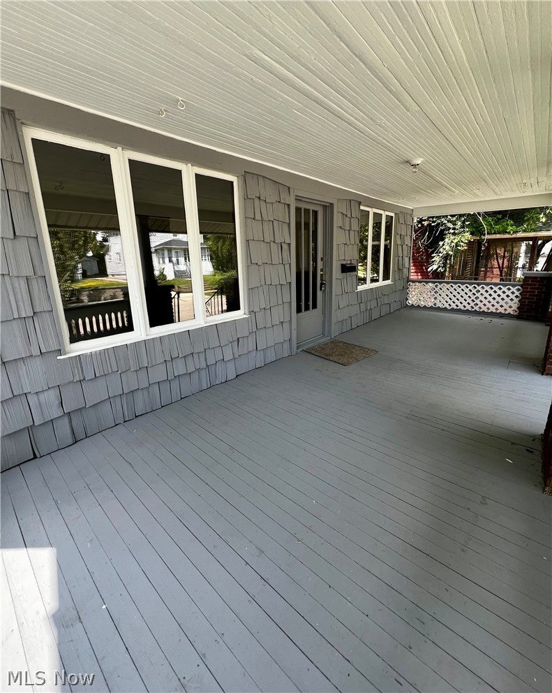 882 Redfern Avenue