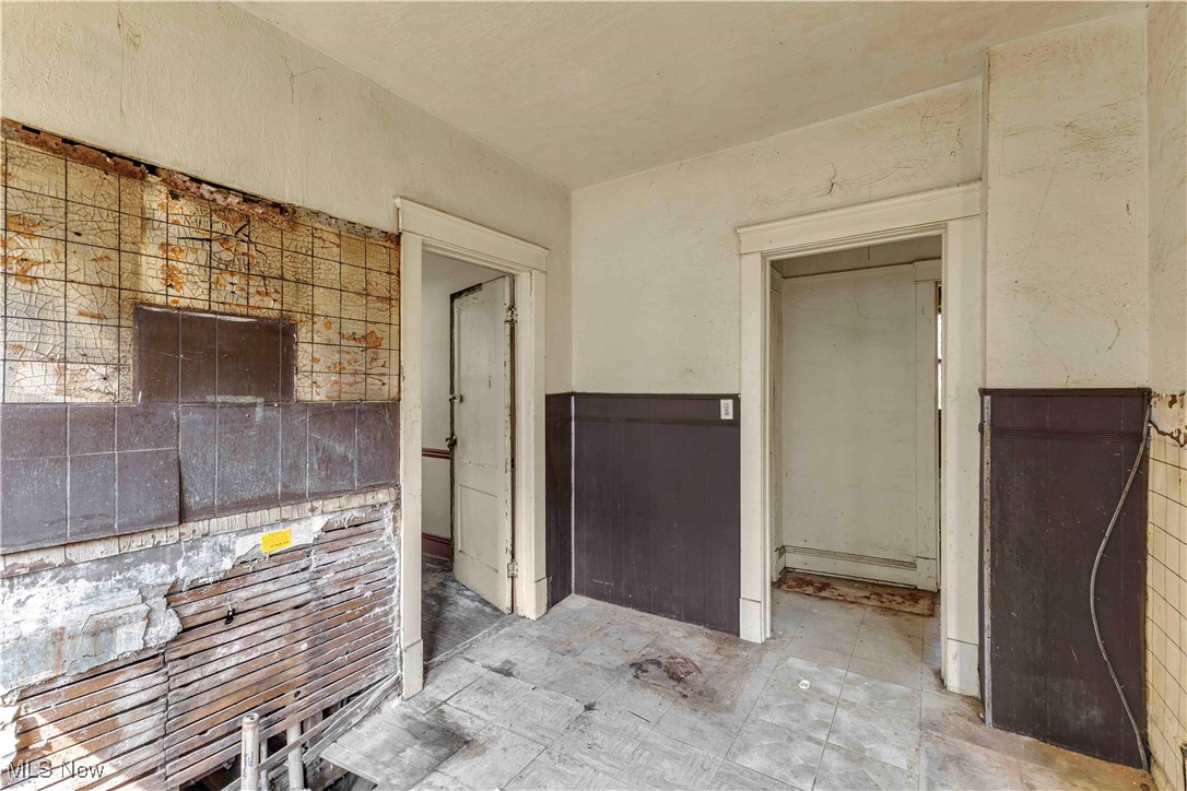 Zenas Kings Sub - Residential Income