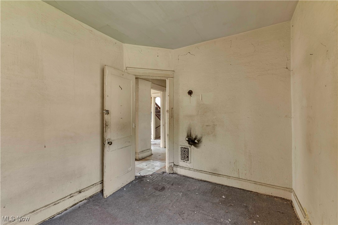 Zenas Kings Sub - Residential Income