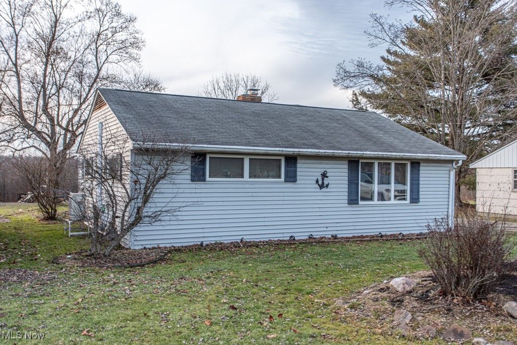 Photo of 4453 N Leavitt Rd, Warren, OH 44485 (MLS # 5180850)