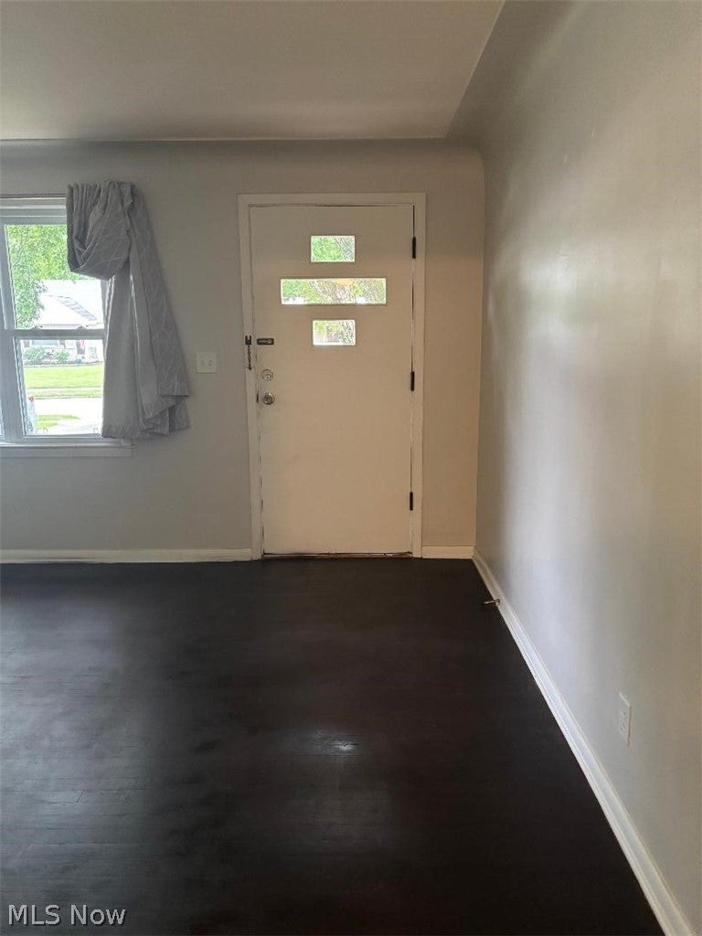 Photo of 2715 Rexford Road, Youngstown, OH 44511 (MLS # 5223035)