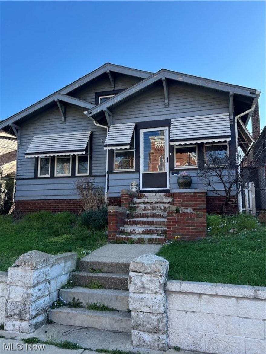 Great Location!! Cute bungalow with a private drive in the heart of downtown Painesville! 2 bed rooms on the main floor and 2 in the basement. Newer Mechanicals, nice original wood floors throughout. Needs altitude bit of TLC but perfect starter home or rental!
