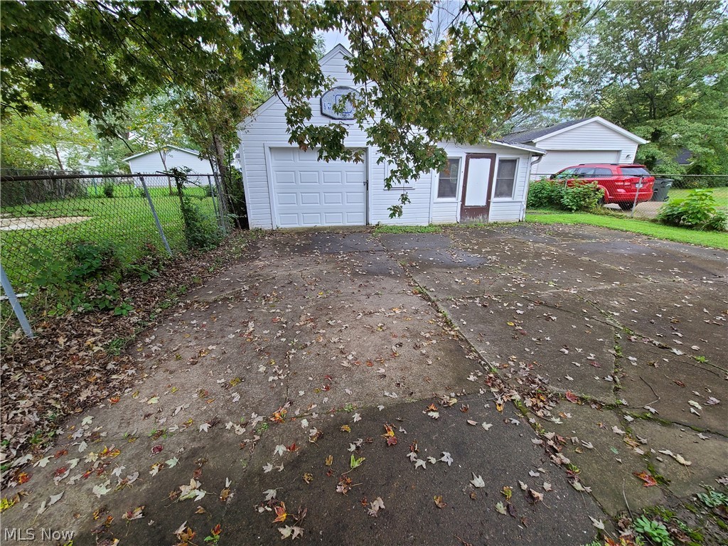 Crisp & Pettiebones Fairview A - Residential