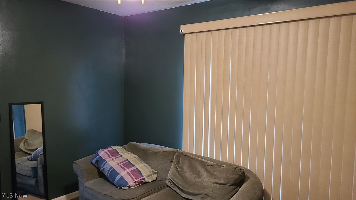 Crisp & Pettiebones Fairview A - Residential