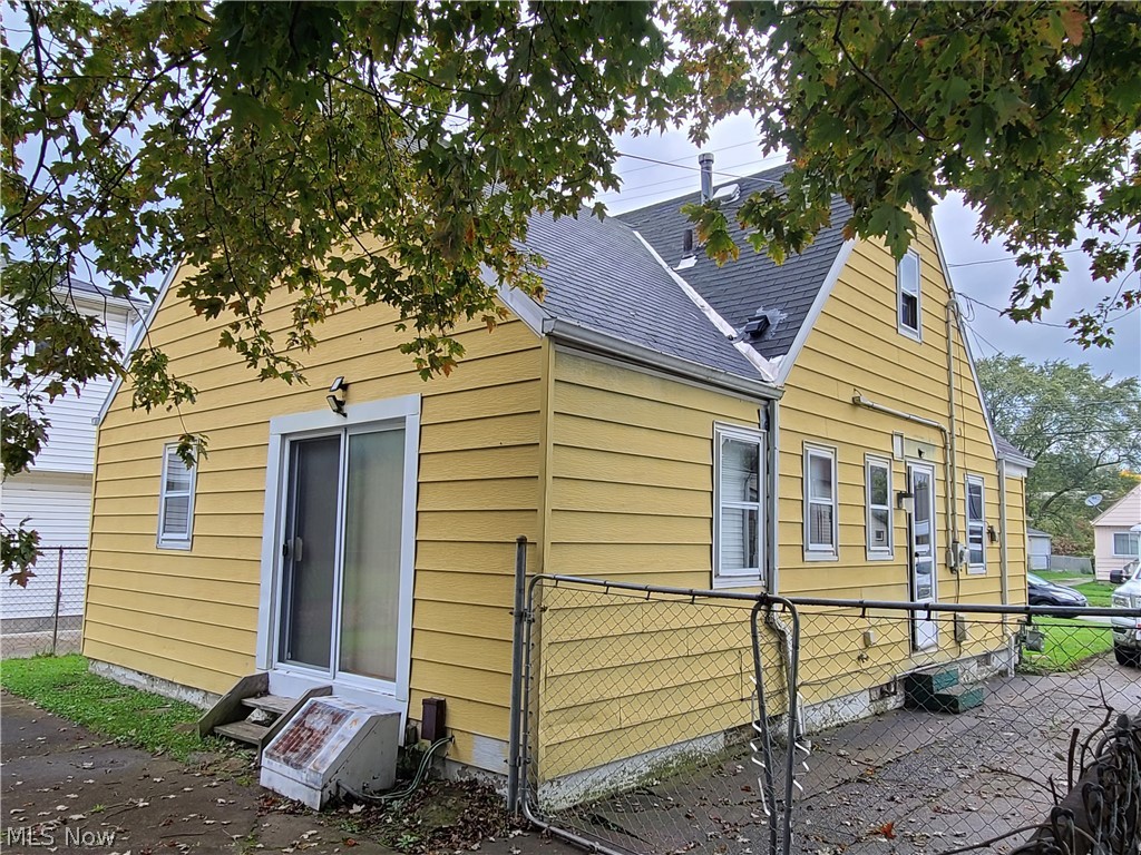 Crisp & Pettiebones Fairview A - Residential