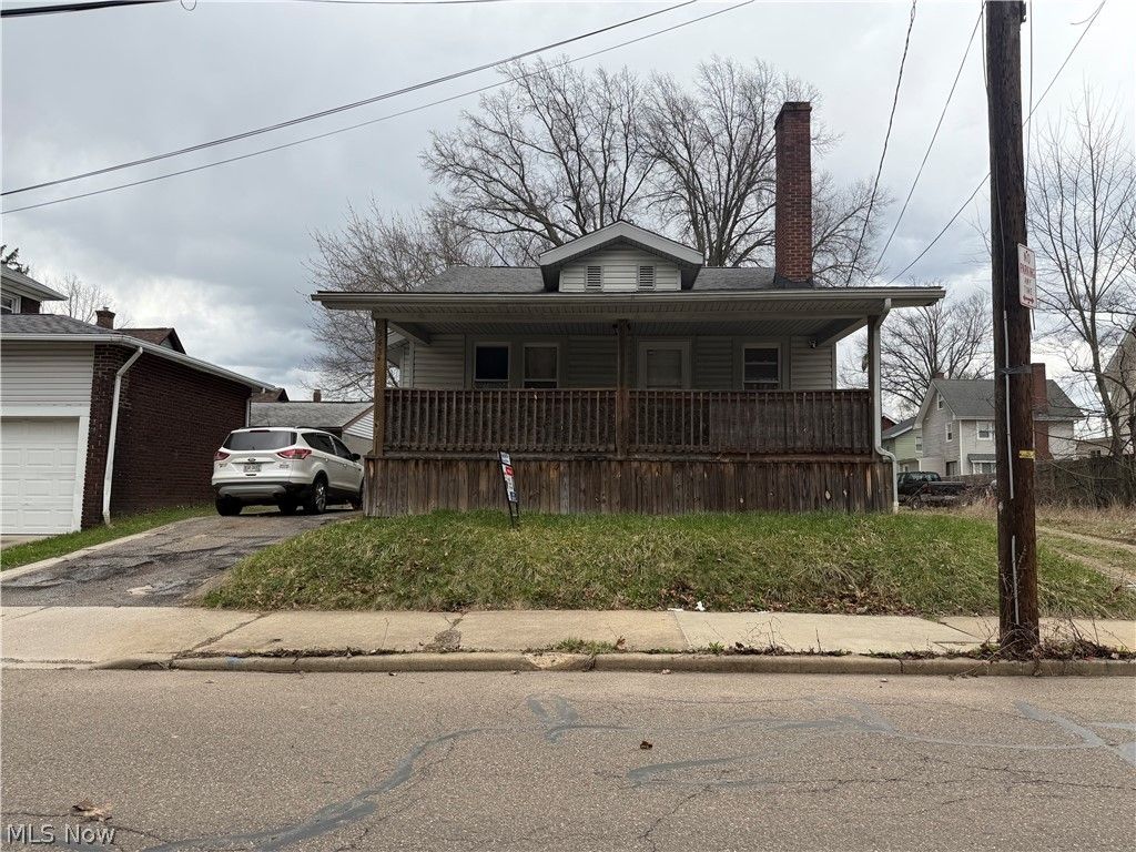 Photo of 343 Madison Avenue, Akron, OH 44320 (MLS # 5193236)