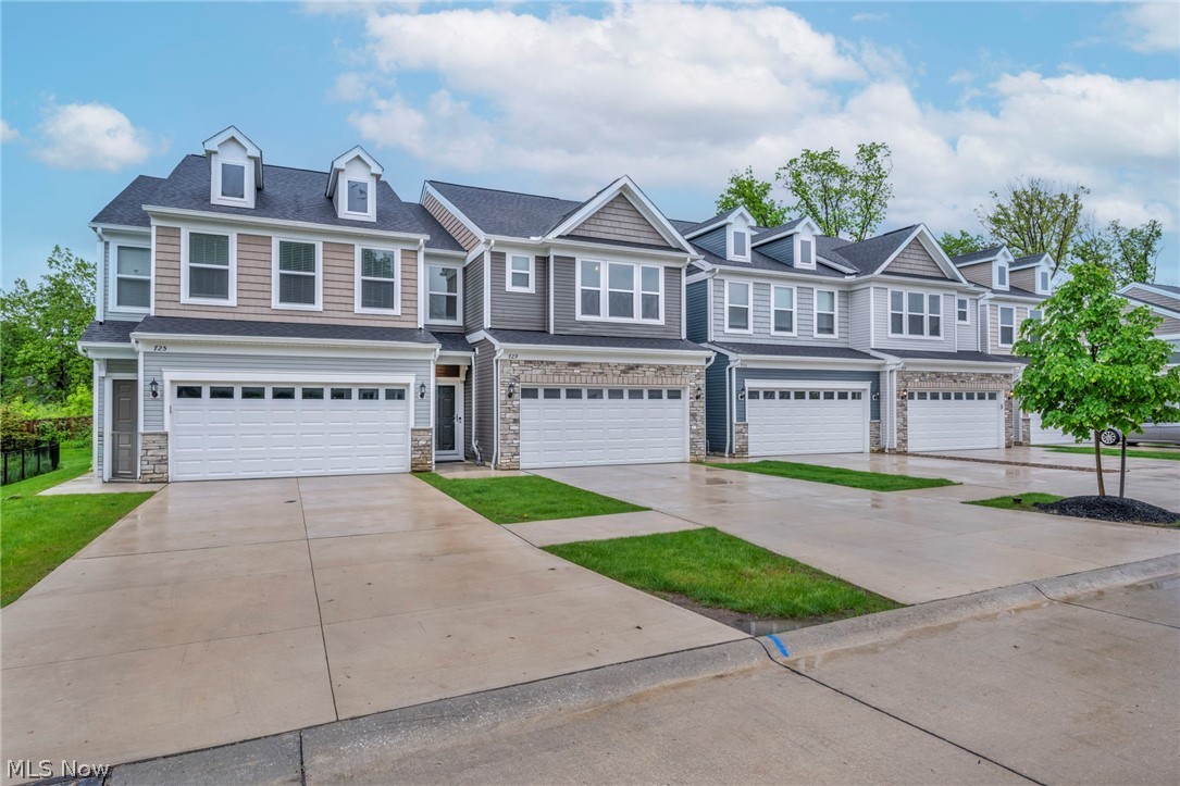 Parkway Crossing - Residential