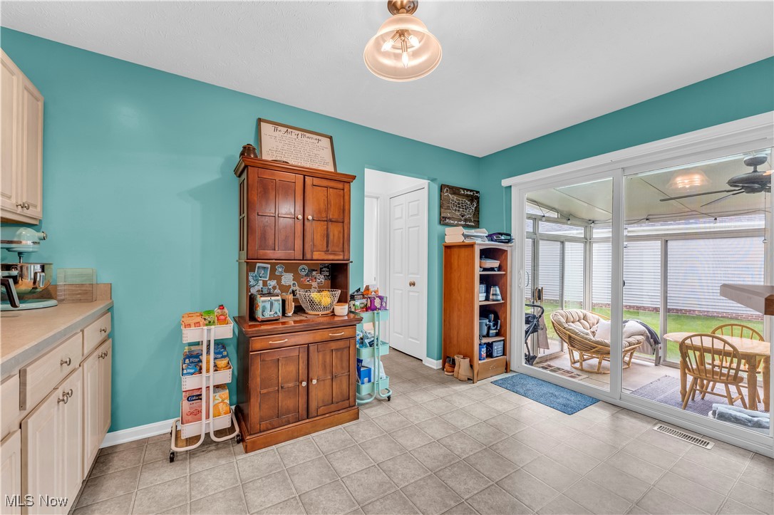 9592 Covington Avenue, Cleveland, Ohio image 21