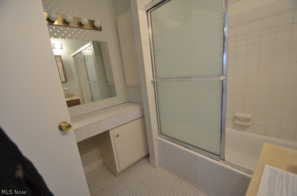 Coral Rock Condo - Residential