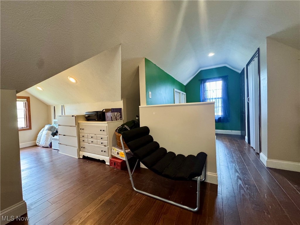 2236 Quayle Drive, Akron, Ohio image 28