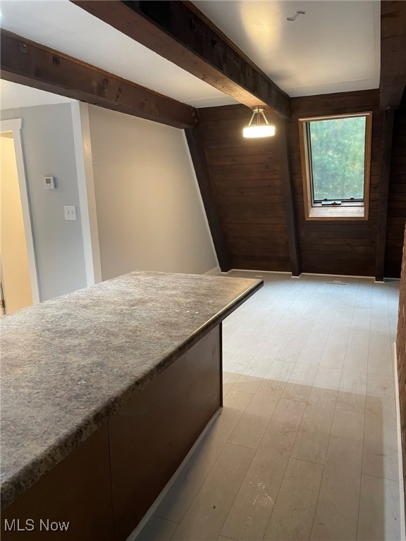 Roaming Rock Shores - Residential