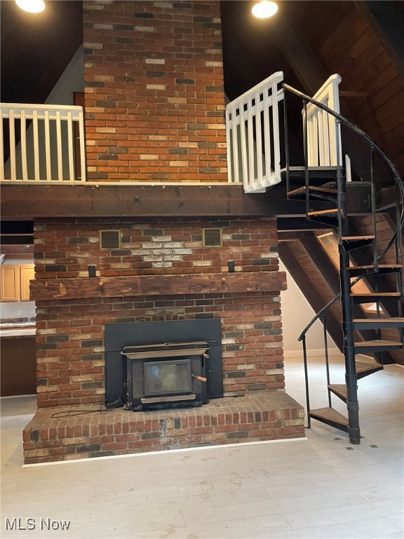 Roaming Rock Shores - Residential