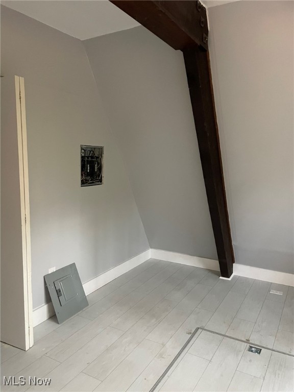 Roaming Rock Shores - Residential