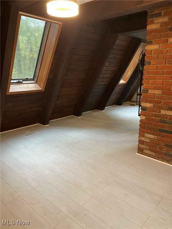 Roaming Rock Shores - Residential