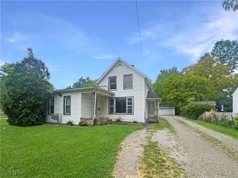 300 West Street, Berea, OH 44017 - #: 5126847