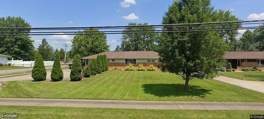 Fixer Upper with Endless Potential!

Huge 5 Bedroom Ranch W/Open Floor Plan. Remodeling Not Complete. When Done This Home Will Be Beautiful!! Stainless Appliances Stay. 2 1/2 Bath, Fireplace, Office, Rec Room, Fenced In Backyard W/Covered Patio & Deck, Vinyl Siding. Check It Out & Look Past The Incomplete Projects!

Nestled in the heart of a vibrant community, this fixer-upper presents a golden opportunity for savvy investors or DIY enthusiasts to bring their vision to life. With a little TLC, this diamond in the rough can shine bright once again!

Investment Potential: With comparable properties in the area selling for significantly higher prices, this fixer-upper presents a prime opportunity for value appreciation.

Opportunity Awaits: Whether you're a seasoned investor looking to add to your portfolio or a homeowner with a vision for your dream property, schedule a showing today and unlock the potential of this hidden gem!