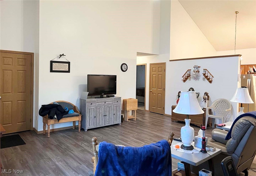 Cambridge On The Crk Condos - Residential