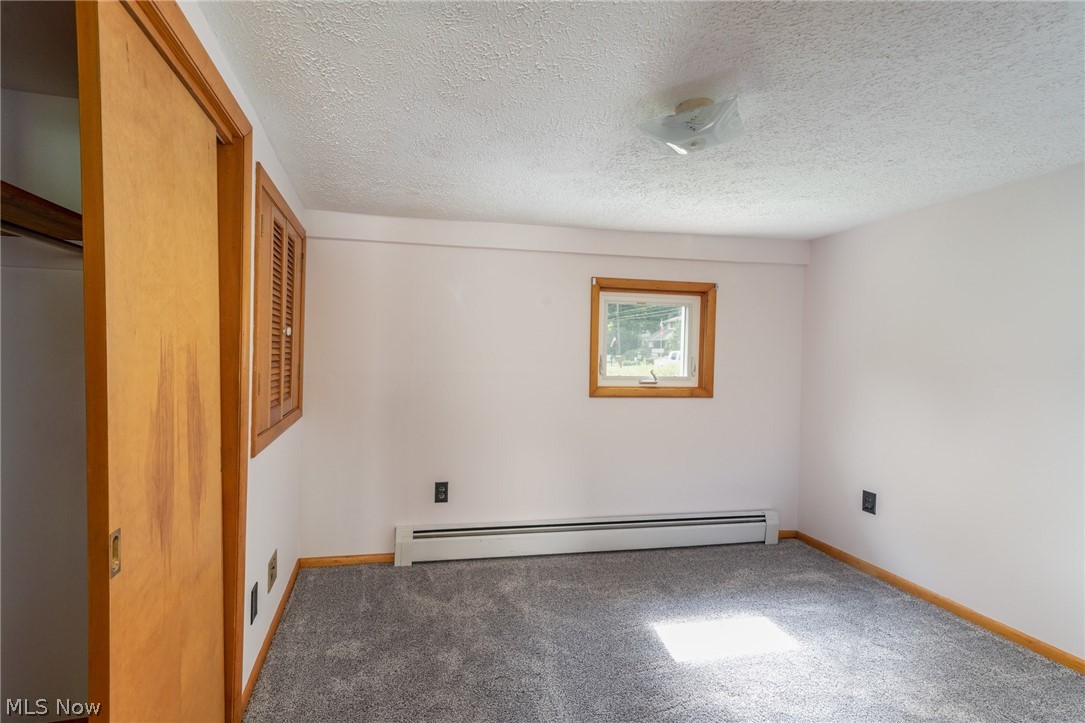 Town/Damascus - Residential