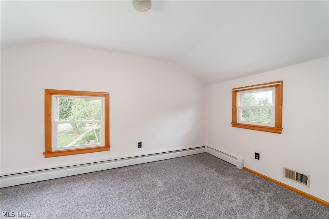 Town/Damascus - Residential