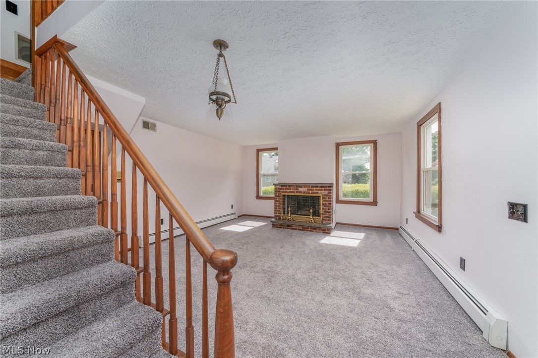 Town/Damascus - Residential