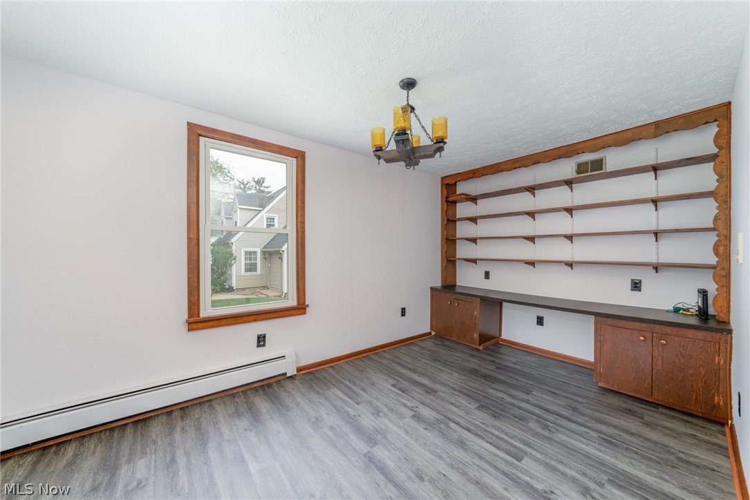 Town/Damascus - Residential