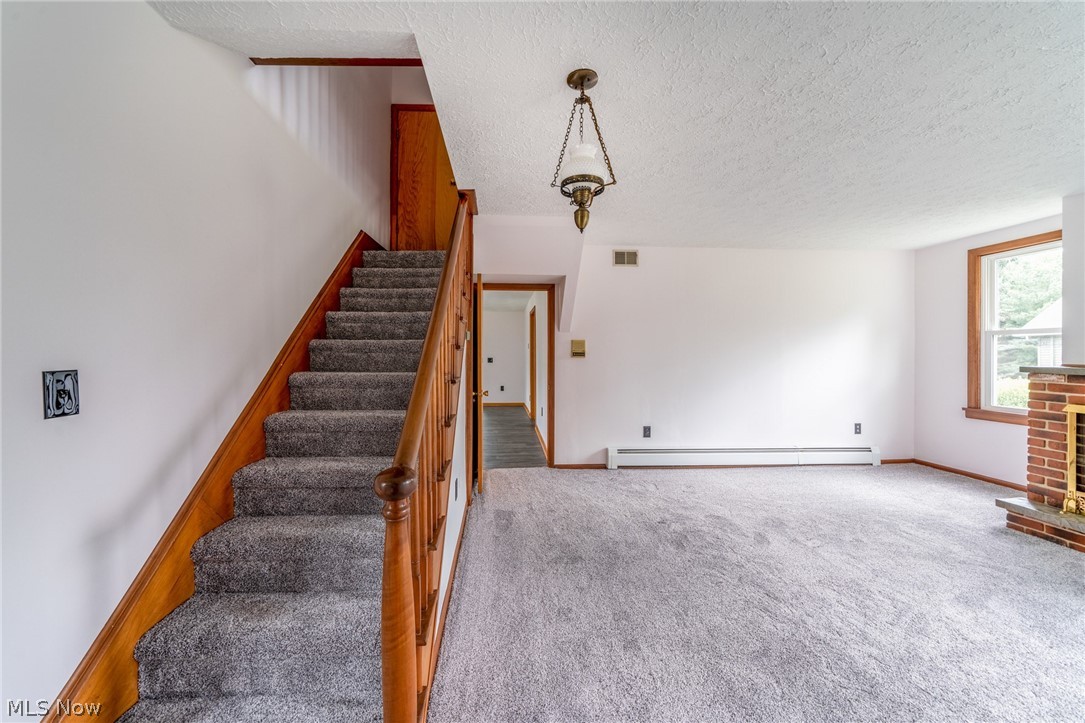 Town/Damascus - Residential