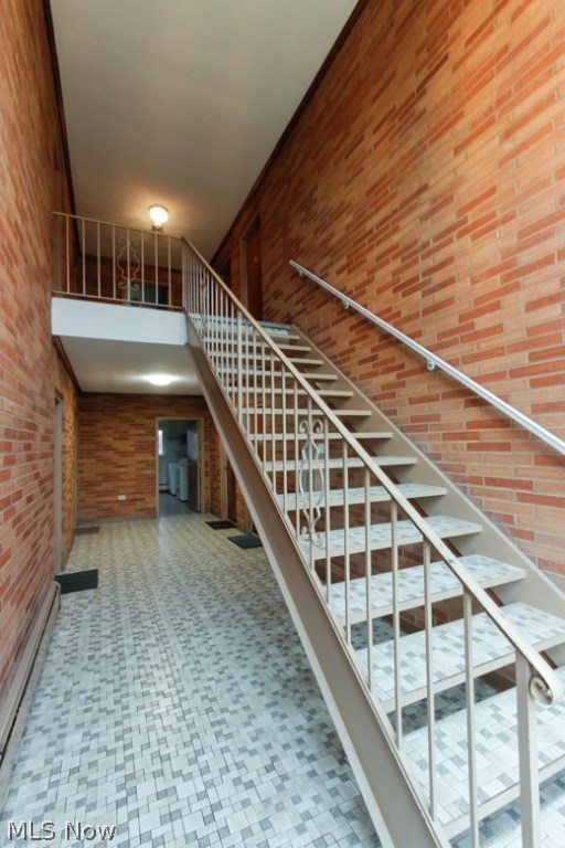 Pine Crest Condo - Residential