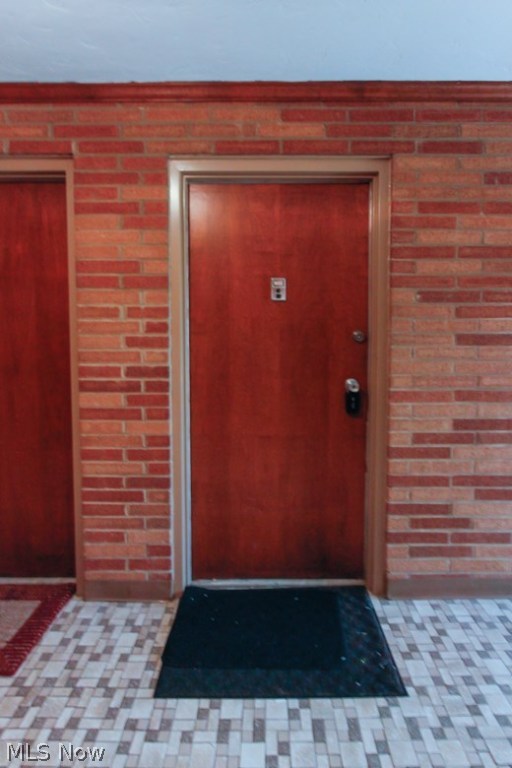 Pine Crest Condo - Residential