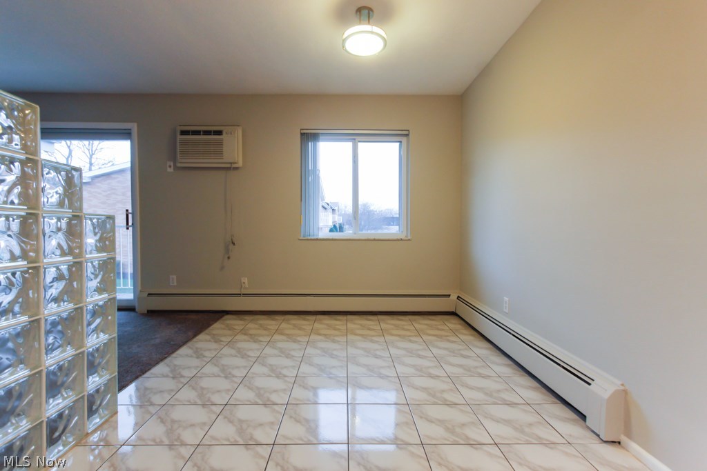 Pine Crest Condo - Residential