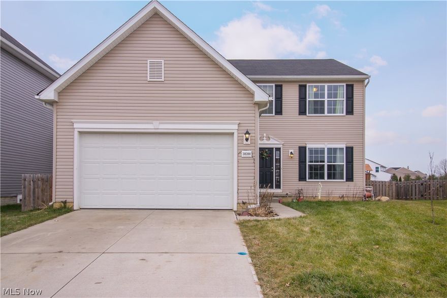 You do not want to miss out on the opportunity to own a home in Waterbury Commons. This home boasts an open floor plan, with a formal dining and a first floor office. This home has 4 bedrooms, 2.5 bathrooms, and is over 2,800 square feet. The spacious kitchen features wood cabinetry, a large island, and a breakfast bar. There is a full basement that is ready for your finishing touches! Convenient location, close to shops, restaurants, and highways. If you are looking to purchase a home in the highly desired Waterbury development, call us today for your private showing!