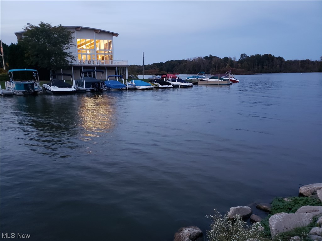 Aurora Shores - Residential