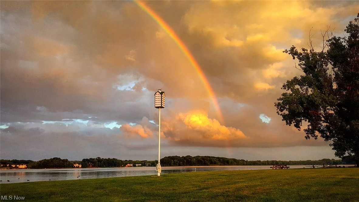 Aurora Shores - Residential