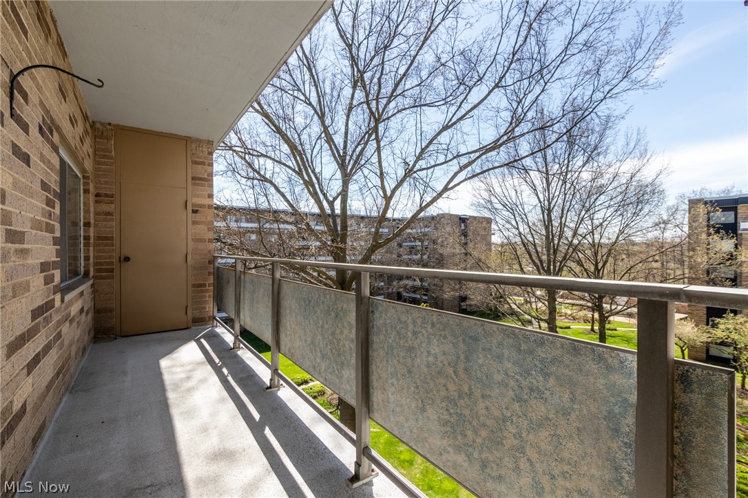 Acacia On The Green - Residential