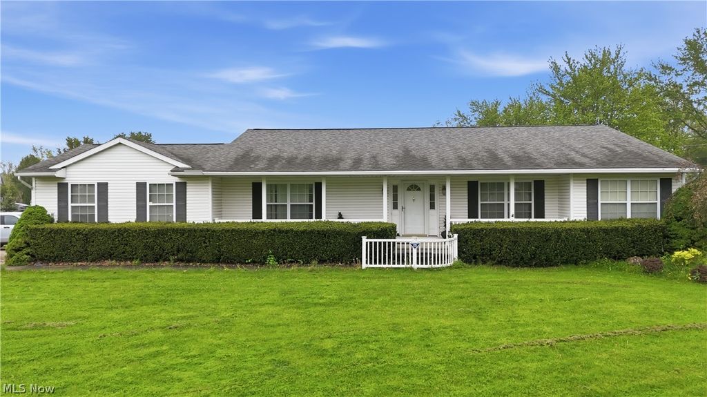 Photo of 2006 Stoneridge Court, Ashland, OH 44805 (MLS # 5205121)