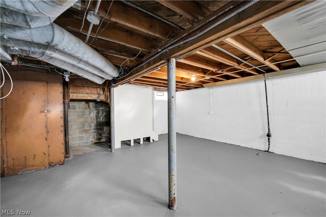 Center Hwy - Residential