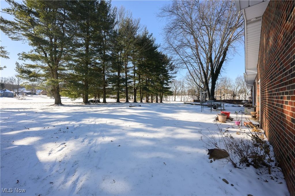 Photo of 570 E Turkeyfoot Lake Road, Akron, OH 44319 (MLS # 5182591)