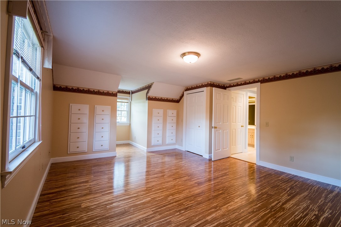 Foxchase Hills - Residential