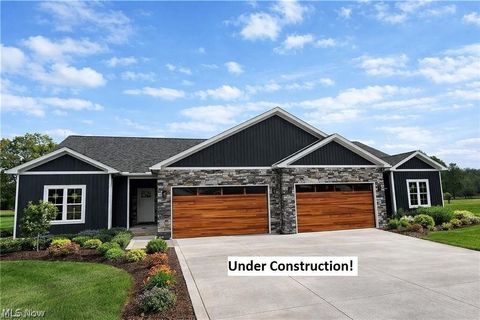 Condo For Sale - 8709 Harvest Glenn Trail Trl #24<br/> Mahoning County, Poland, OH 44514