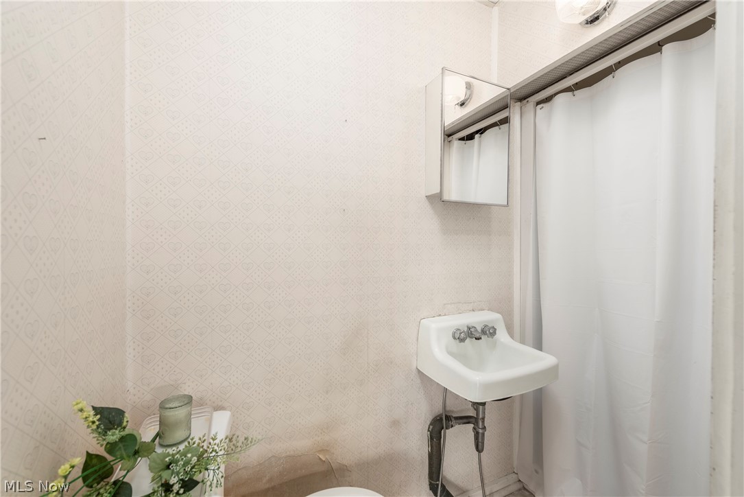 Jennie U Andrews - Residential